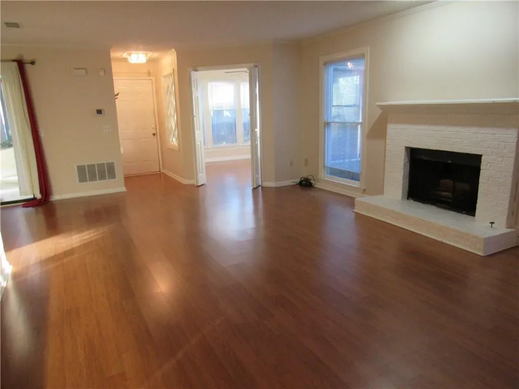 701 Hollyfax Circle, Atlanta, Georgia 30328, 1 Bedroom Bedrooms, ,1 BathroomBathrooms,Residential,Sold,701 Hollyfax Circle,5948531