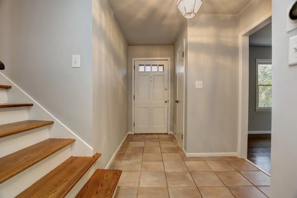 307 Tall Oaks Drive, Sandy Springs, Georgia 30342, 4 Bedrooms Bedrooms, ,2 BathroomsBathrooms,Residential,Sold,307 Tall Oaks Drive,5797341