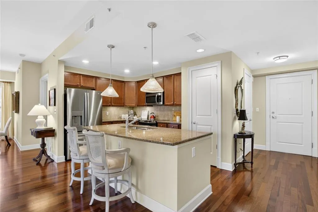 200 River Vista Drive Unit 225, Atlanta, Georgia 30339, 2 Bedrooms Bedrooms, ,2 BathroomsBathrooms,Residential,For Sale,200 River Vista Drive Unit 225,7732326