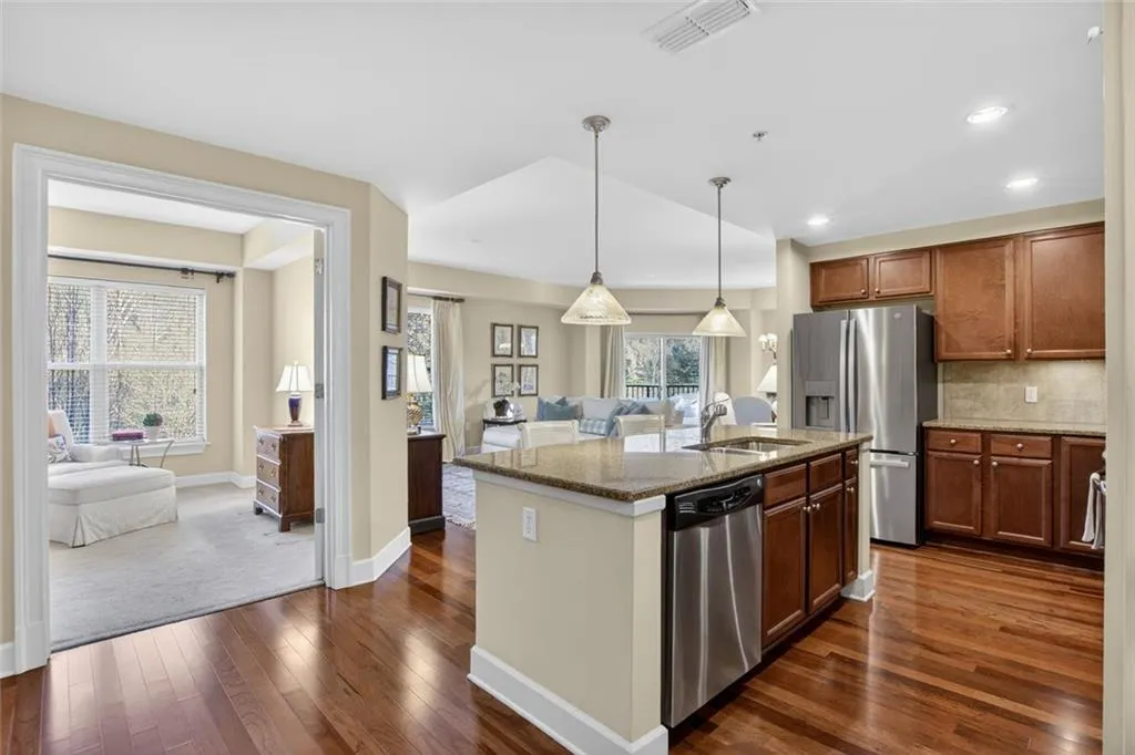 200 River Vista Drive Unit 225, Atlanta, Georgia 30339, 2 Bedrooms Bedrooms, ,2 BathroomsBathrooms,Residential,For Sale,200 River Vista Drive Unit 225,7732326