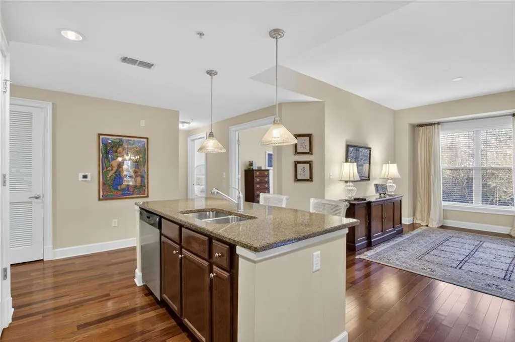 200 River Vista Drive Unit 225, Atlanta, Georgia 30339, 2 Bedrooms Bedrooms, ,2 BathroomsBathrooms,Residential,For Sale,200 River Vista Drive Unit 225,7732326