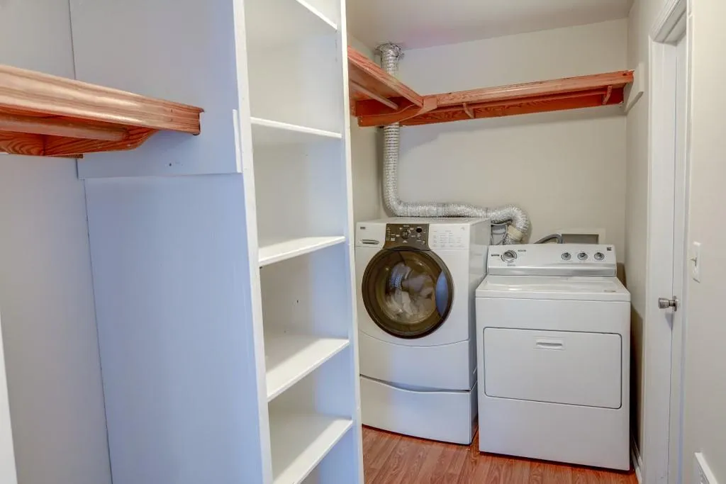 6851 Roswell Road Unit O7, Sandy Springs, Georgia 30328, 1 Bedroom Bedrooms, ,1 BathroomBathrooms,Residential,Sold,6851 Roswell Road Unit O7,6825349