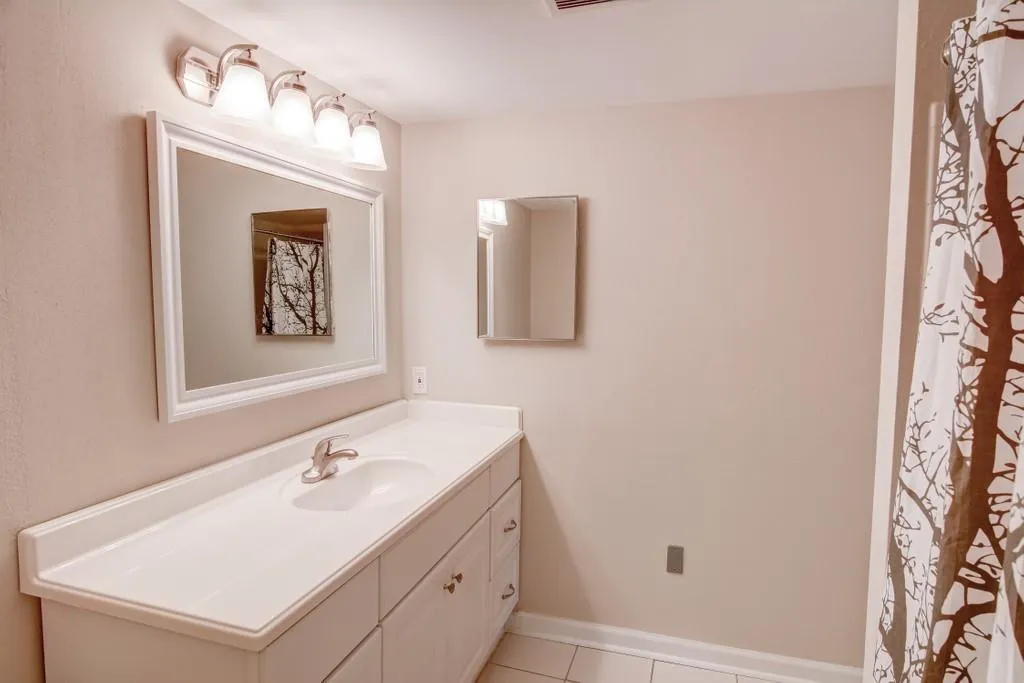 6851 Roswell Road Unit O7, Sandy Springs, Georgia 30328, 1 Bedroom Bedrooms, ,1 BathroomBathrooms,Residential,Sold,6851 Roswell Road Unit O7,6825349