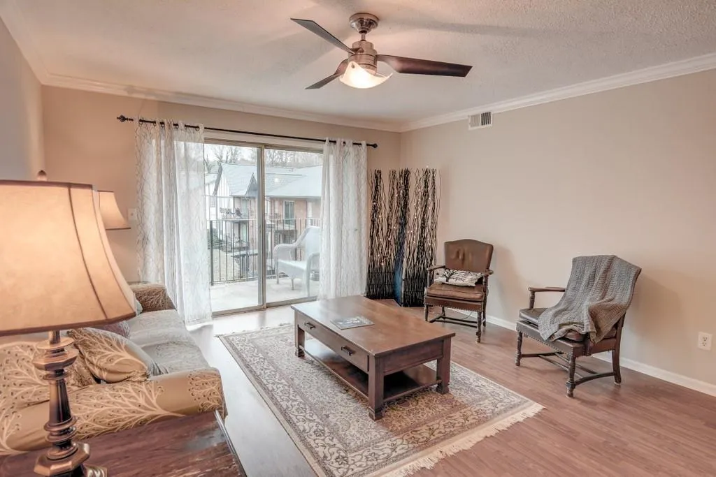 6851 Roswell Road Unit O7, Sandy Springs, Georgia 30328, 1 Bedroom Bedrooms, ,1 BathroomBathrooms,Residential,Sold,6851 Roswell Road Unit O7,6825349