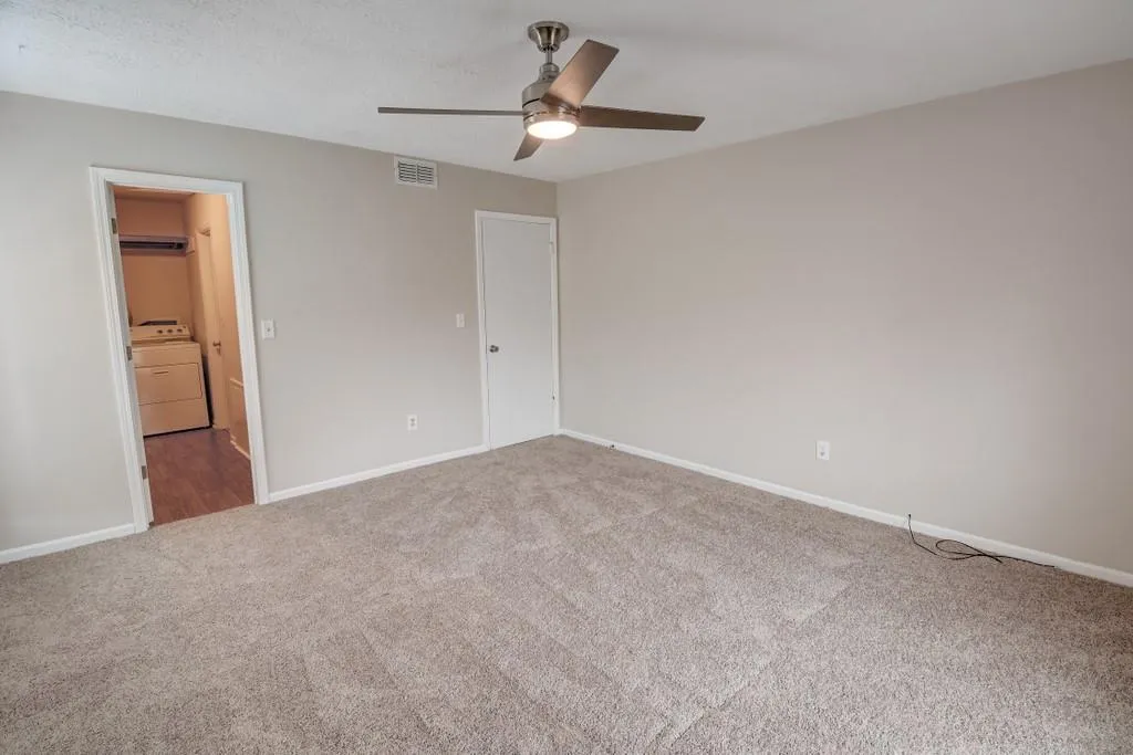 6851 Roswell Road Unit O7, Sandy Springs, Georgia 30328, 1 Bedroom Bedrooms, ,1 BathroomBathrooms,Residential,Sold,6851 Roswell Road Unit O7,6825349