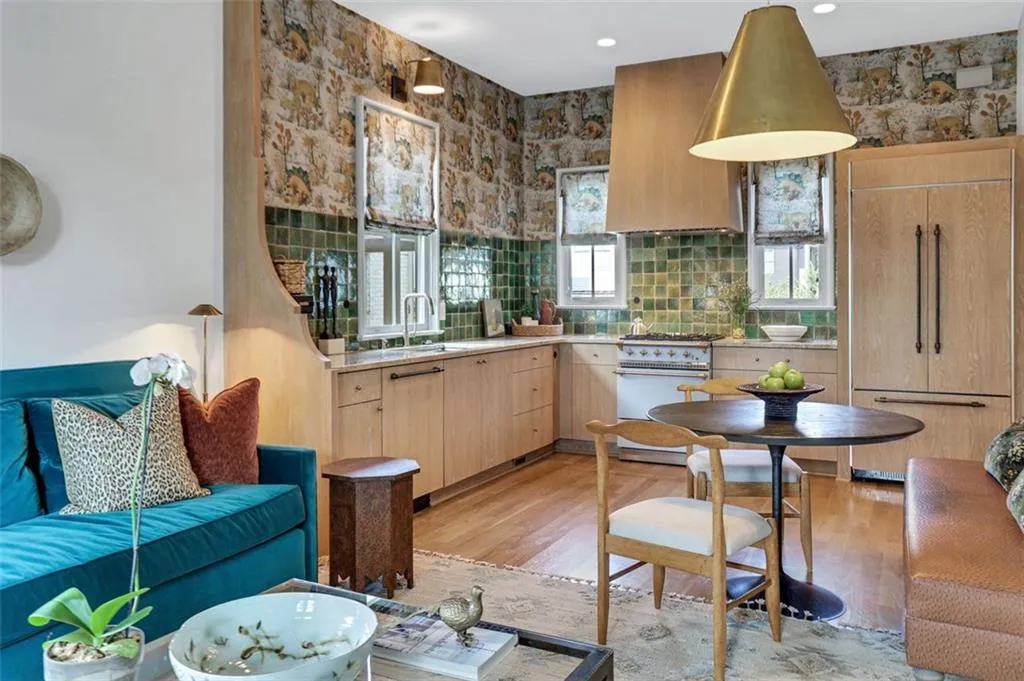 2057 Manchester Street Ne, Atlanta, Georgia 30324, ,Residential Income,For Sale,2057 Manchester Street Ne,7644969