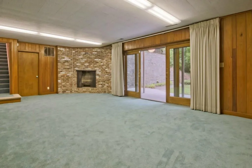 4566 Jett Road, Atlanta, Georgia 30327, 5 Bedrooms Bedrooms, ,2 BathroomsBathrooms,Residential,Sold,4566 Jett Road,5521631