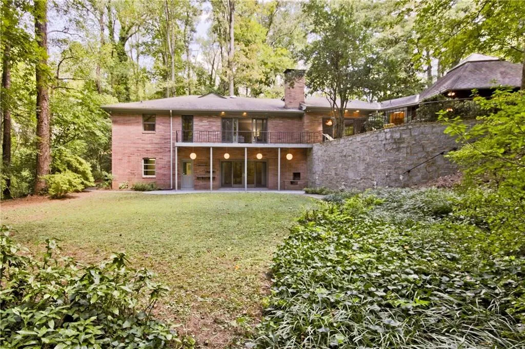 4566 Jett Road, Atlanta, Georgia 30327, 5 Bedrooms Bedrooms, ,2 BathroomsBathrooms,Residential,Sold,4566 Jett Road,5521631