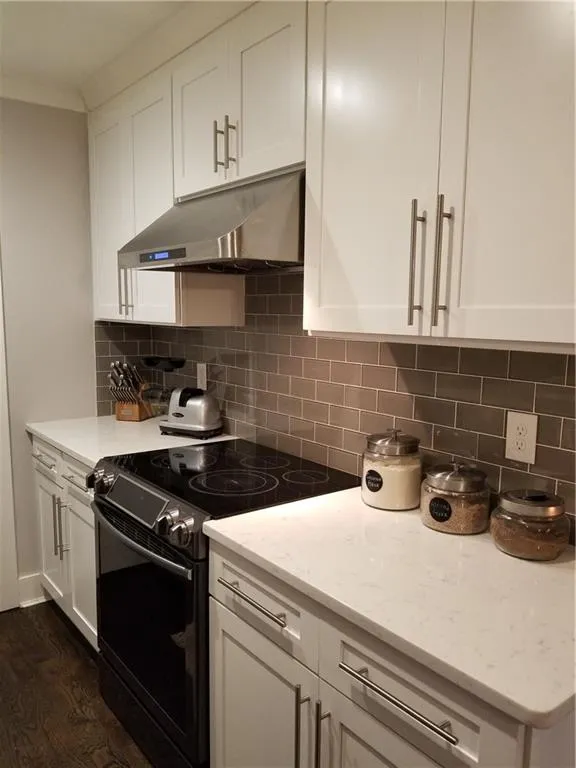 5141 Roswell Road Unit 6, Sandy Springs, Georgia 30342, 2 Bedrooms Bedrooms, ,2 BathroomsBathrooms,Residential,Sold,5141 Roswell Road Unit 6,6703625