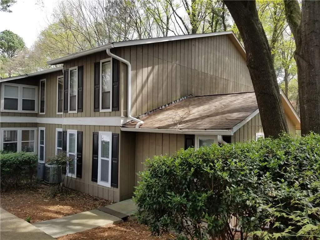5141 Roswell Road Unit 6, Sandy Springs, Georgia 30342, 2 Bedrooms Bedrooms, ,2 BathroomsBathrooms,Residential,Sold,5141 Roswell Road Unit 6,6703625
