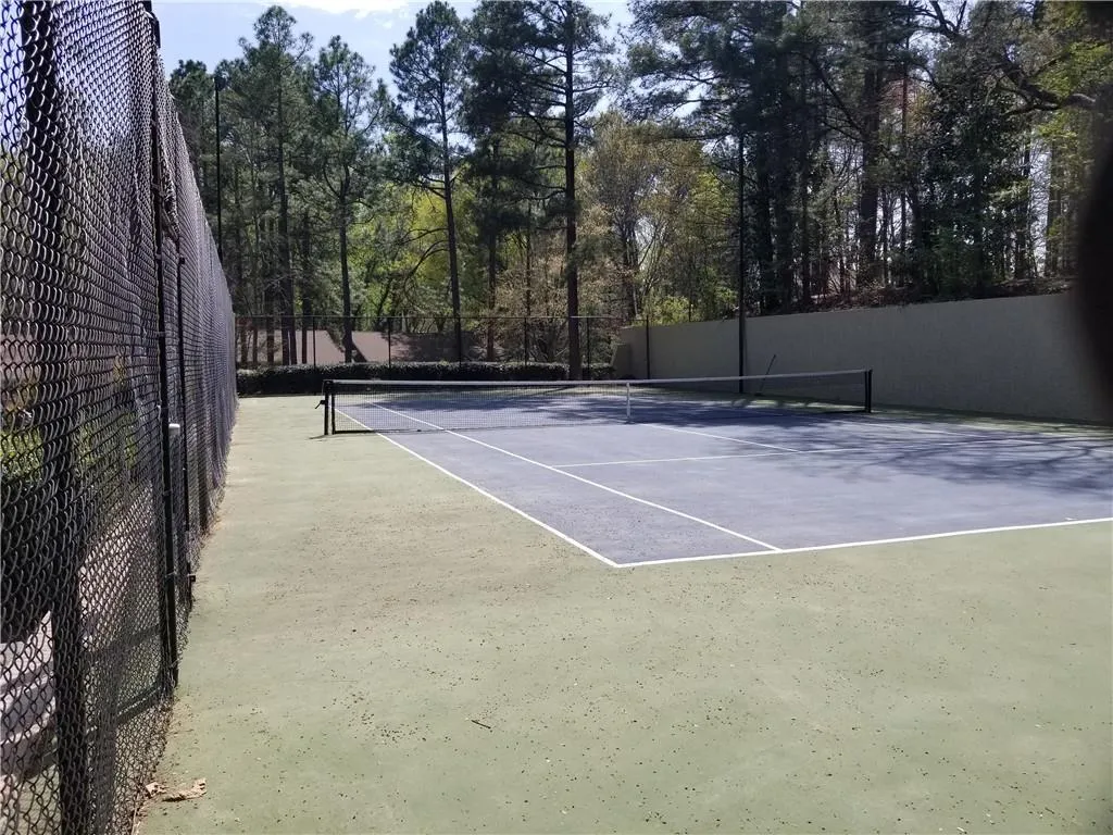 5141 Roswell Road Unit 6, Sandy Springs, Georgia 30342, 2 Bedrooms Bedrooms, ,2 BathroomsBathrooms,Residential,Sold,5141 Roswell Road Unit 6,6703625