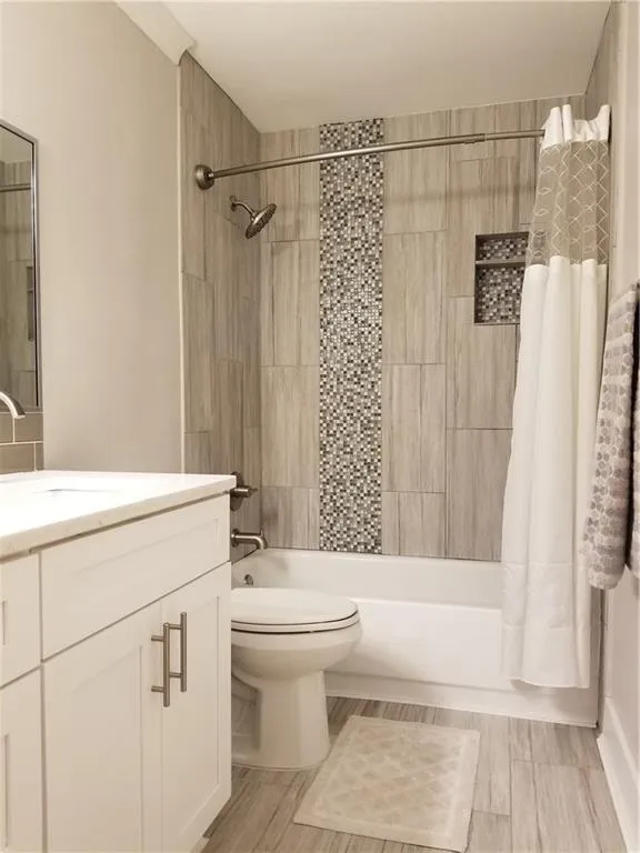 5141 Roswell Road Unit 6, Sandy Springs, Georgia 30342, 2 Bedrooms Bedrooms, ,2 BathroomsBathrooms,Residential,Sold,5141 Roswell Road Unit 6,6703625