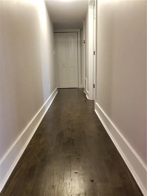 5141 Roswell Road Unit 6, Sandy Springs, Georgia 30342, 2 Bedrooms Bedrooms, ,2 BathroomsBathrooms,Residential,Sold,5141 Roswell Road Unit 6,6703625