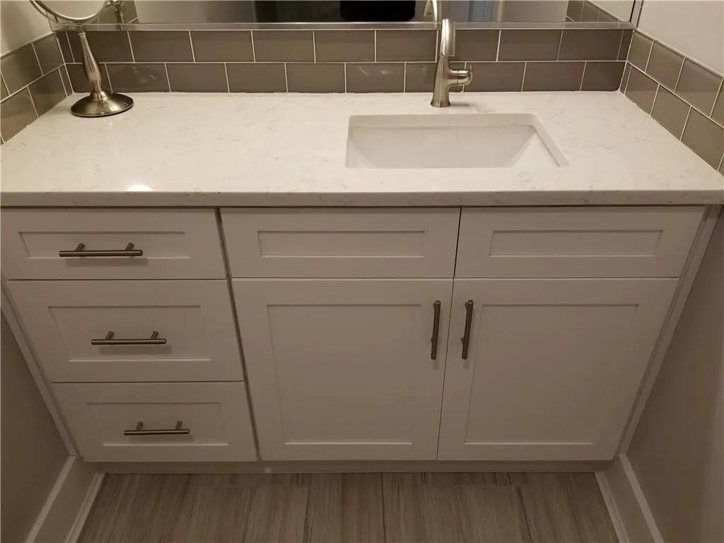 5141 Roswell Road Unit 6, Sandy Springs, Georgia 30342, 2 Bedrooms Bedrooms, ,2 BathroomsBathrooms,Residential,Sold,5141 Roswell Road Unit 6,6703625