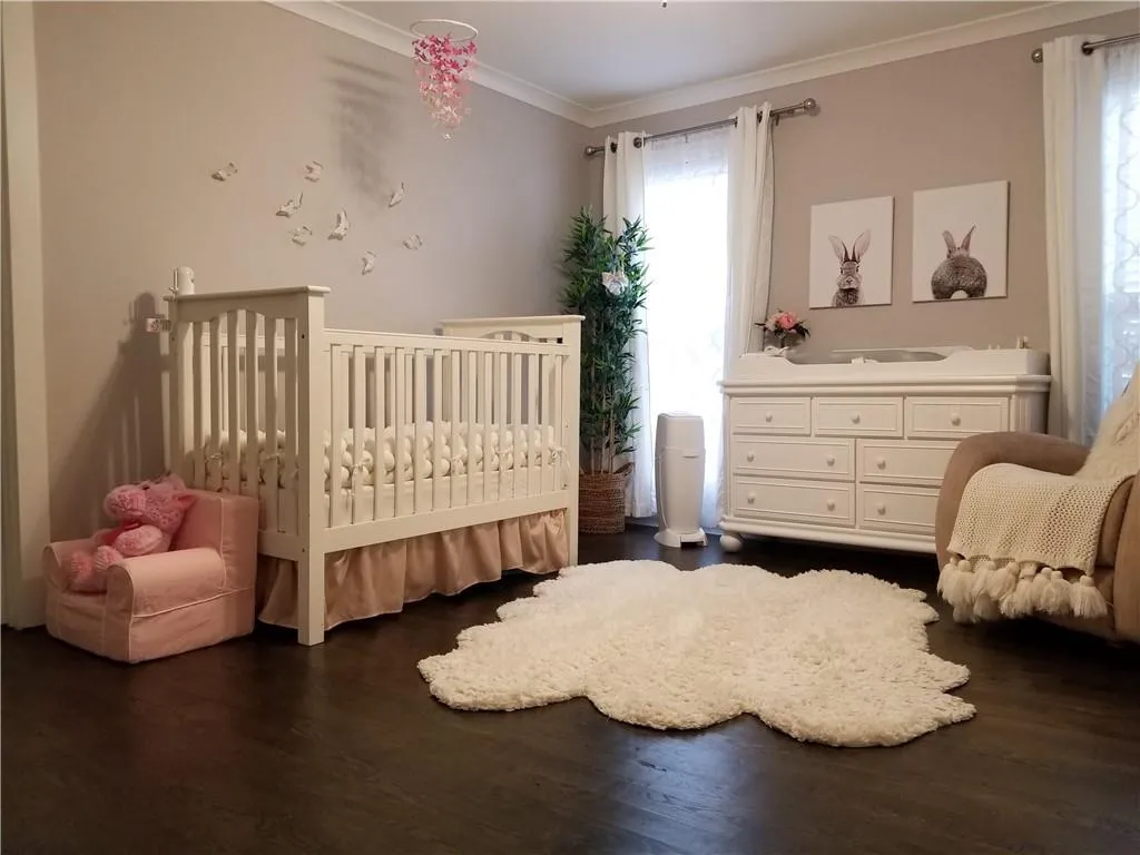 5141 Roswell Road Unit 6, Sandy Springs, Georgia 30342, 2 Bedrooms Bedrooms, ,2 BathroomsBathrooms,Residential,Sold,5141 Roswell Road Unit 6,6703625