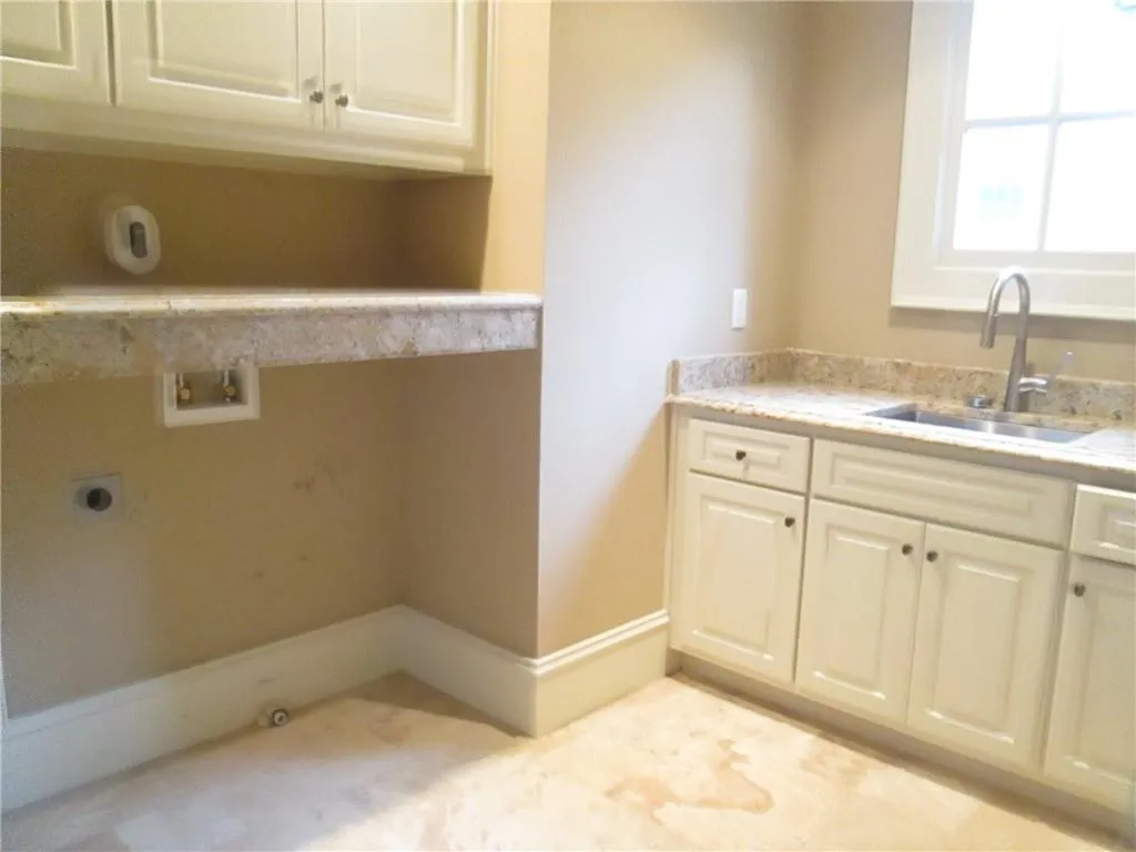 770 Brook Park Place, Atlanta, Georgia 30342, 7 Bedrooms Bedrooms, ,7 BathroomsBathrooms,Residential,Sold,770 Brook Park Place,6657481