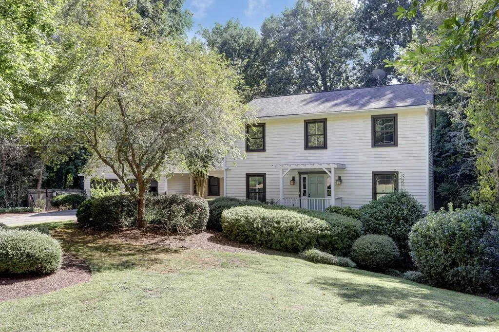 286 Dartmoor Circle, Sandy Springs, Georgia 30328, 4 Bedrooms Bedrooms, ,3 BathroomsBathrooms,Residential,Sold,286 Dartmoor Circle,6611617