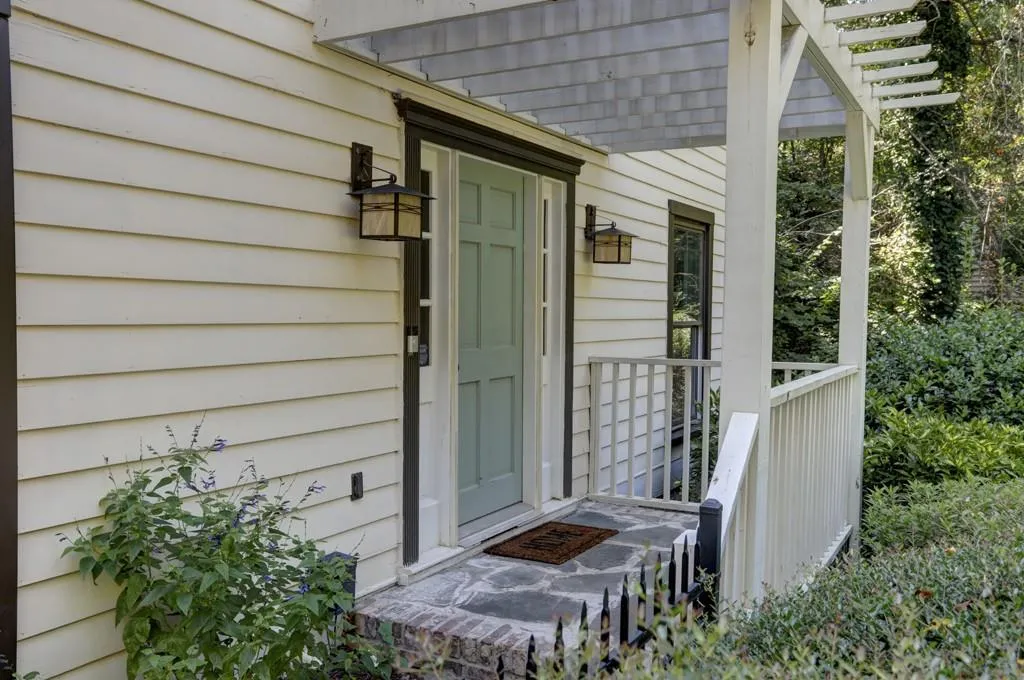 286 Dartmoor Circle, Sandy Springs, Georgia 30328, 4 Bedrooms Bedrooms, ,3 BathroomsBathrooms,Residential,Sold,286 Dartmoor Circle,6611617