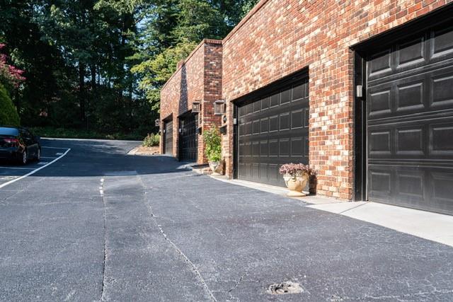 6128 Barfield Road, Sandy Springs, Georgia 30328, 4 Bedrooms Bedrooms, ,3 BathroomsBathrooms,Residential,Sold,6128 Barfield Road,7264309