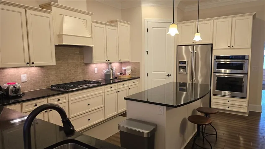 1170