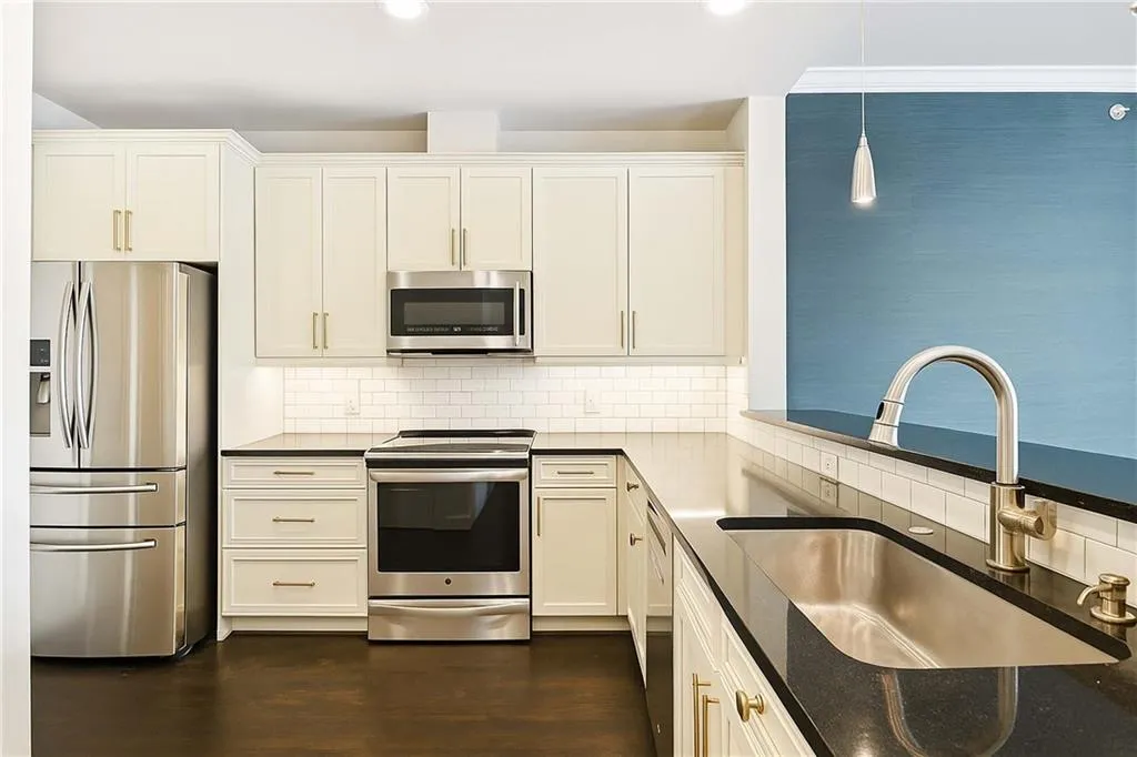 2950 Mount Wilkinson Parkway Se Unit 613, Atlanta, Georgia 30339, 2 Bedrooms Bedrooms, ,2 BathroomsBathrooms,Residential,For Sale,2950 Mount Wilkinson Parkway Se Unit 613,7616998