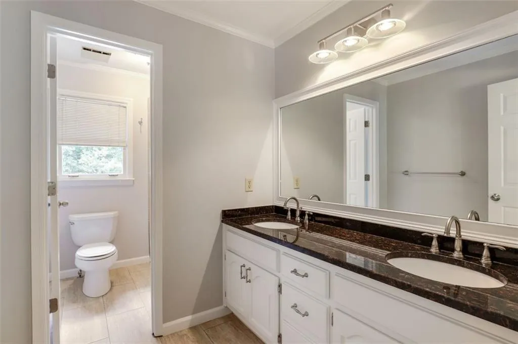 410 Overview Drive, Atlanta, Georgia 30327, 6 Bedrooms Bedrooms, ,5 BathroomsBathrooms,Residential,Sold,410 Overview Drive,6900686