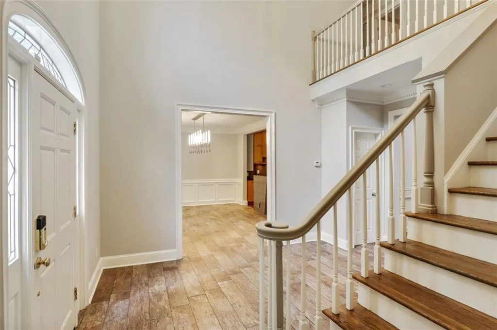 410 Overview Drive, Atlanta, Georgia 30327, 6 Bedrooms Bedrooms, ,5 BathroomsBathrooms,Residential,Sold,410 Overview Drive,6900686