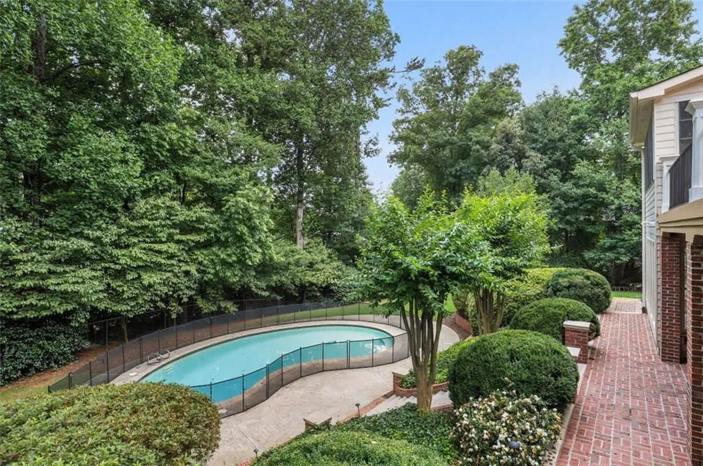 410 Overview Drive, Atlanta, Georgia 30327, 6 Bedrooms Bedrooms, ,5 BathroomsBathrooms,Residential,Sold,410 Overview Drive,6900686