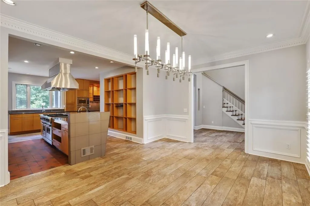 410 Overview Drive, Atlanta, Georgia 30327, 6 Bedrooms Bedrooms, ,5 BathroomsBathrooms,Residential,Sold,410 Overview Drive,6900686