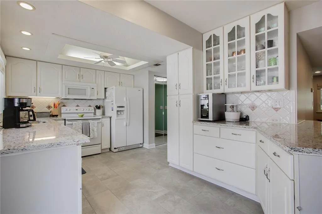 7086 Stonington Drive, Atlanta, Georgia 30328, 3 Bedrooms Bedrooms, ,2 BathroomsBathrooms,Residential,Sold,7086 Stonington Drive,6891017