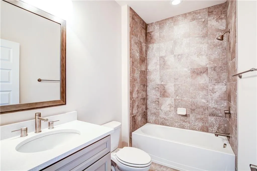 827 Stone Ridge Lane, Atlanta, Georgia 30324, 4 Bedrooms Bedrooms, ,3 BathroomsBathrooms,Residential,For Sale,827 Stone Ridge Lane,7659073