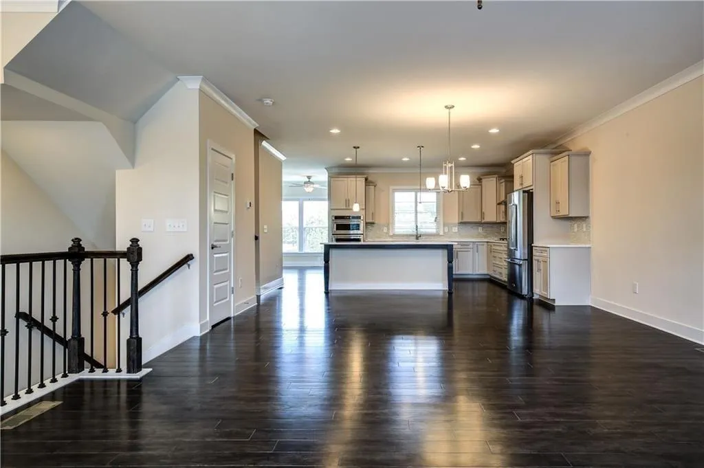 827 Stone Ridge Lane, Atlanta, Georgia 30324, 4 Bedrooms Bedrooms, ,3 BathroomsBathrooms,Residential,For Sale,827 Stone Ridge Lane,7659073