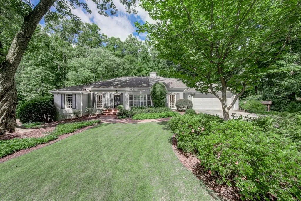 455 Forestdale Drive Ne, Sandy Springs, Georgia 30342, 6 Bedrooms Bedrooms, ,4 BathroomsBathrooms,Residential,Sold,455 Forestdale Drive Ne,6750453