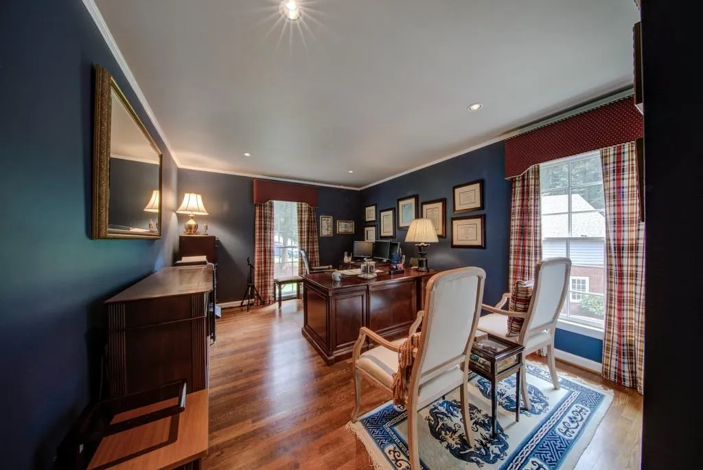 455 Forestdale Drive Ne, Sandy Springs, Georgia 30342, 6 Bedrooms Bedrooms, ,4 BathroomsBathrooms,Residential,Sold,455 Forestdale Drive Ne,6750453