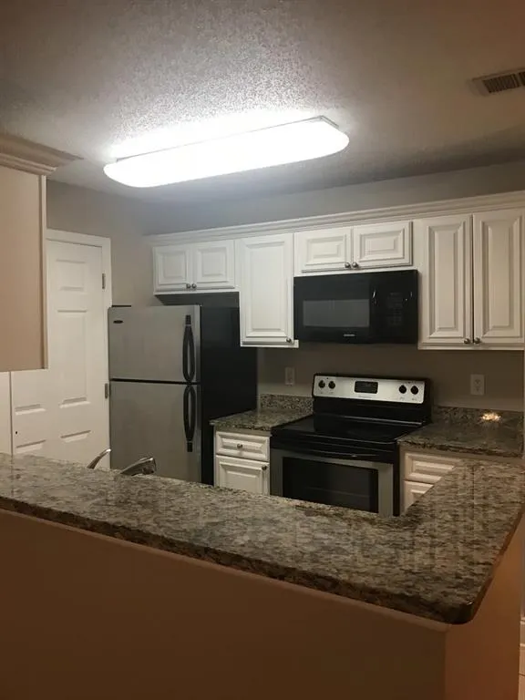 4204 Santa Fe Parkway, Sandy Springs, Georgia 30350, 2 Bedrooms Bedrooms, ,2 BathroomsBathrooms,Residential,Sold,4204 Santa Fe Parkway,6096241