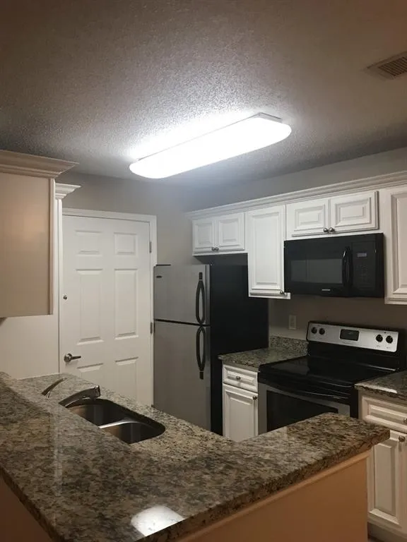 4204 Santa Fe Parkway, Sandy Springs, Georgia 30350, 2 Bedrooms Bedrooms, ,2 BathroomsBathrooms,Residential,Sold,4204 Santa Fe Parkway,6096241