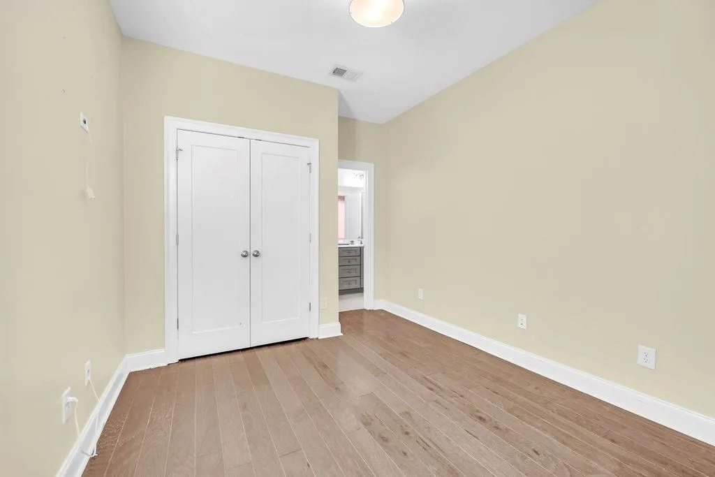 Sandy Springs, Georgia 30328, 4 Bedrooms Bedrooms, ,3 BathroomsBathrooms,Residential,Sold,7711207