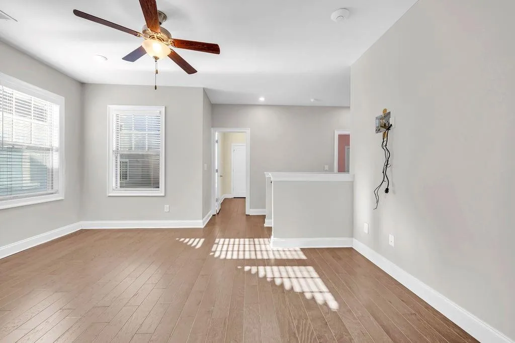 Sandy Springs, Georgia 30328, 4 Bedrooms Bedrooms, ,3 BathroomsBathrooms,Residential,Sold,7711207