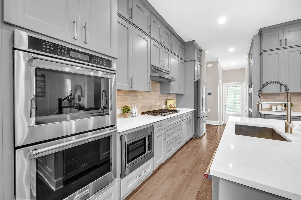 Sandy Springs, Georgia 30328, 4 Bedrooms Bedrooms, ,3 BathroomsBathrooms,Residential,Sold,7711207