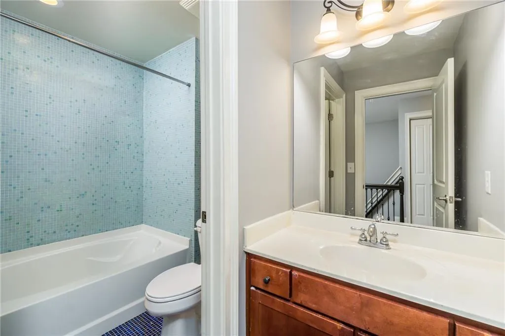 757 Berrydale Drive Unit 44, Atlanta, Georgia 30328, 3 Bedrooms Bedrooms, ,2 BathroomsBathrooms,Residential,Sold,757 Berrydale Drive Unit 44,7036119
