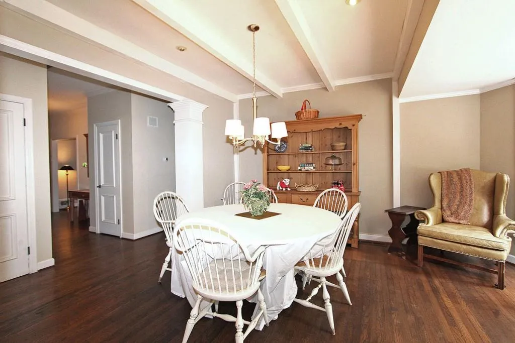 60 River Court Parkway, Sandy Springs, Georgia 30328, 5 Bedrooms Bedrooms, ,5 BathroomsBathrooms,Residential,Sold,60 River Court Parkway,5584006