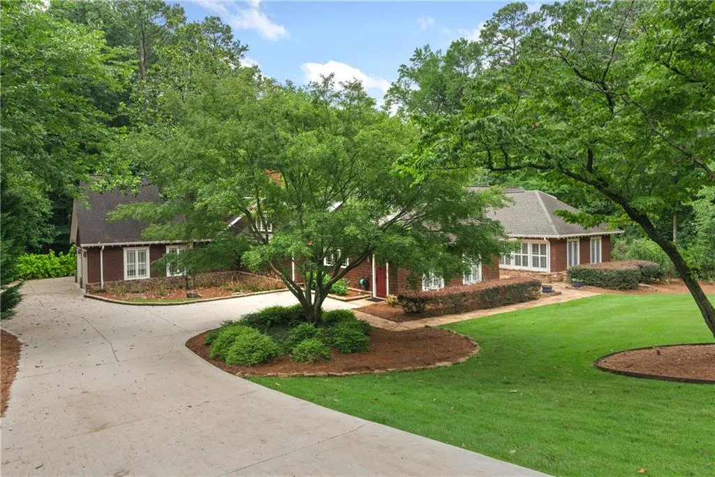 1490 Chevron Drive, Atlanta, Georgia 30350, 6 Bedrooms Bedrooms, ,6 BathroomsBathrooms,Residential,For Sale,1490 Chevron Drive,7632348