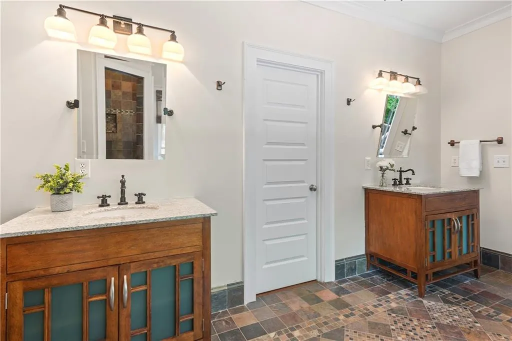 1490 Chevron Drive, Atlanta, Georgia 30350, 7 Bedrooms Bedrooms, ,6 BathroomsBathrooms,Residential,For Sale,1490 Chevron Drive,7632348