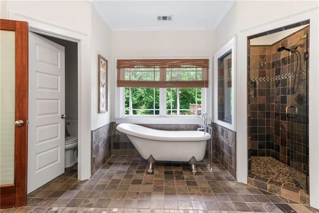 1490 Chevron Drive, Atlanta, Georgia 30350, 7 Bedrooms Bedrooms, ,6 BathroomsBathrooms,Residential,For Sale,1490 Chevron Drive,7632348