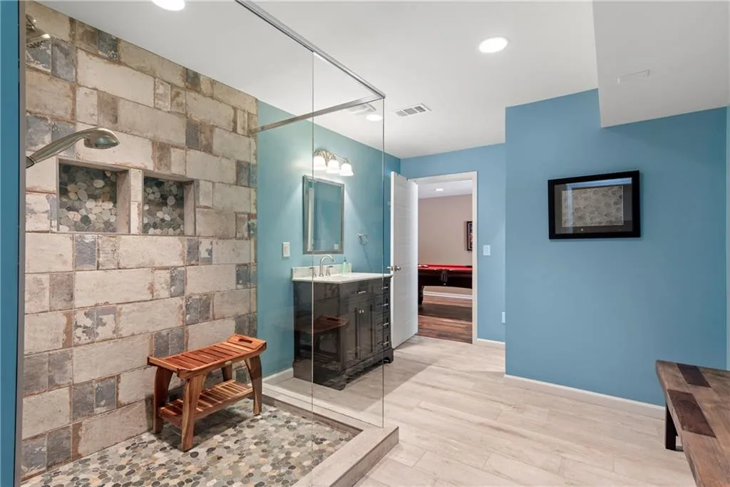 Terrace Full Bath Backyard Accessible