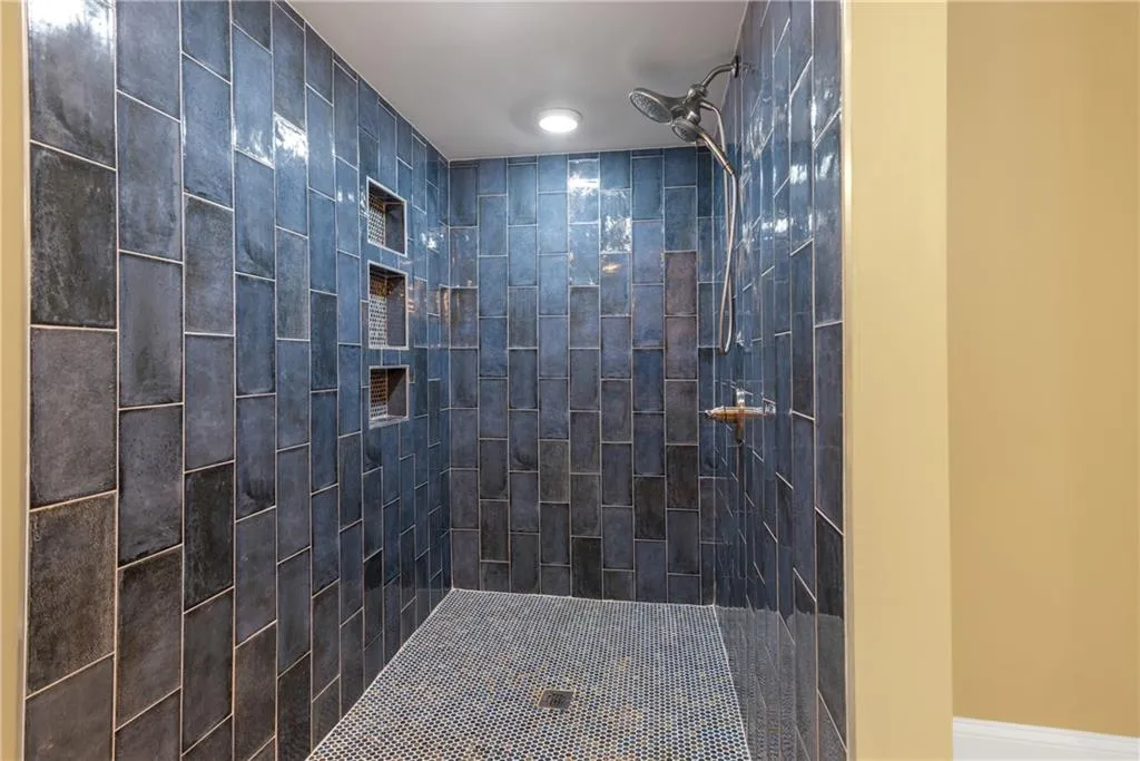 Inlaw Zero Degree Entry Shower for Handicap / Wheelchair Accessibility