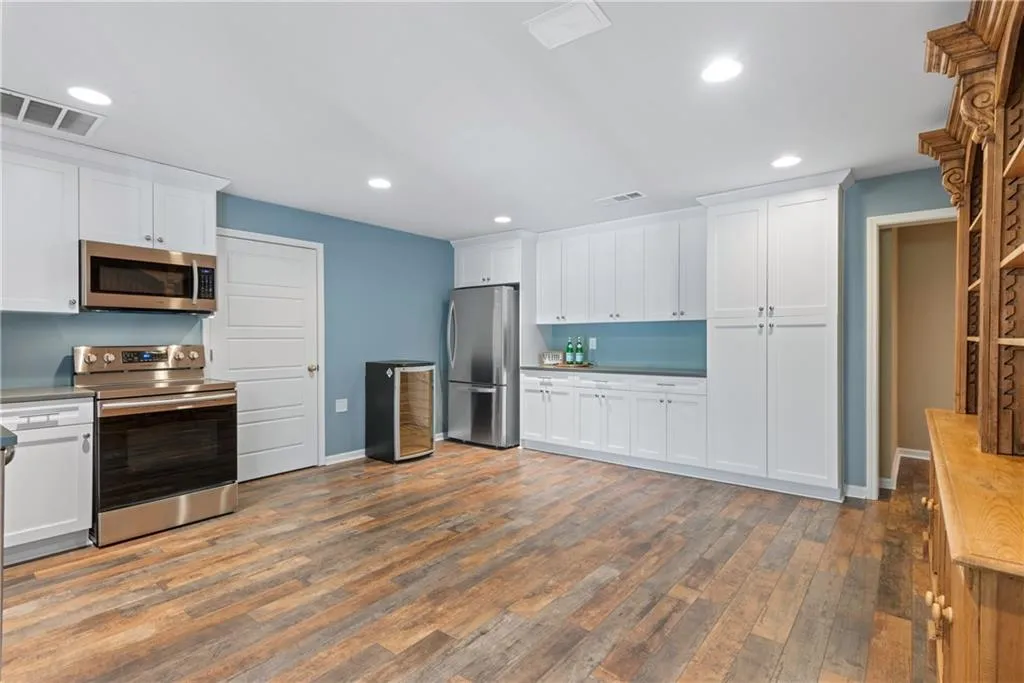 Terrace Interior Full Kitchen