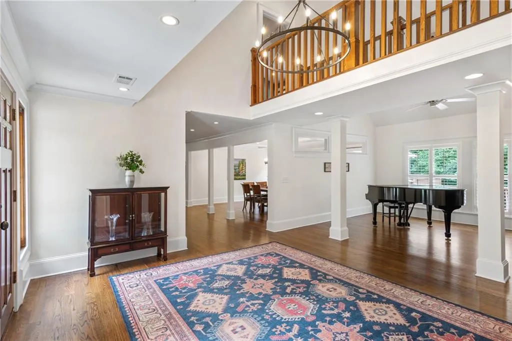 2-Story Entry Foyer Open to Reception / Music Room