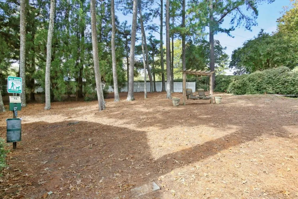 5137 Roswell Road Unit 7, Sandy Springs, Georgia 30342, 2 Bedrooms Bedrooms, ,2 BathroomsBathrooms,Residential,Sold,5137 Roswell Road Unit 7,5929338