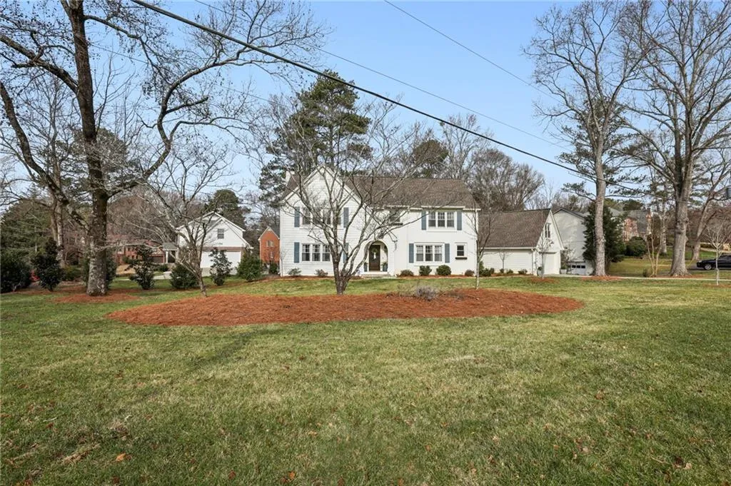 6785 Hunters Trace Circle, Atlanta, Georgia 30328, 5 Bedrooms Bedrooms, ,3 BathroomsBathrooms,Residential,Sold,6785 Hunters Trace Circle,7526161